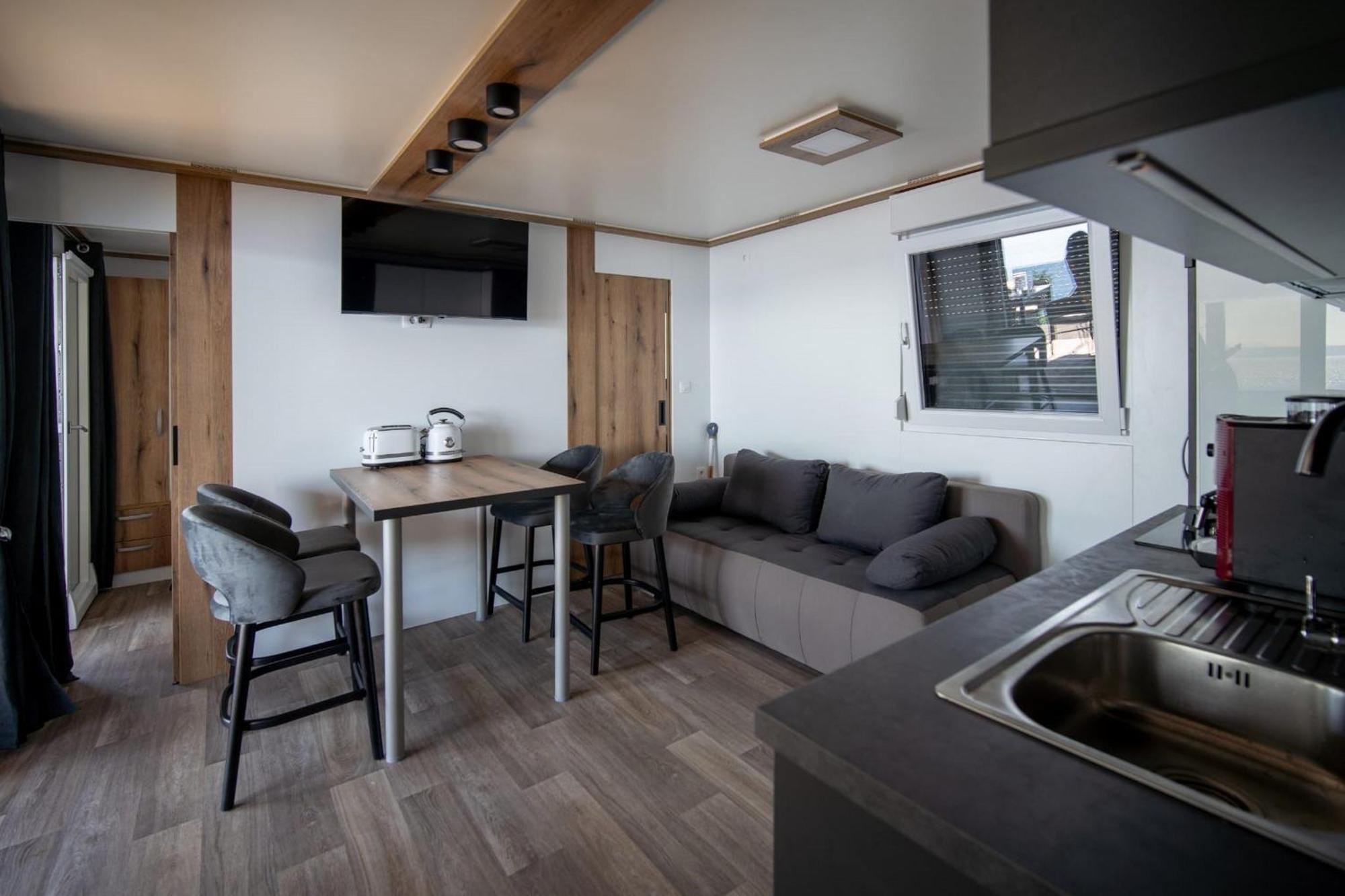 Sunset Premium Camping Klenovica Bagian luar foto